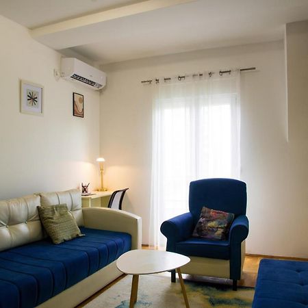 Sunny 412 Apartment Podgoriţa Exterior foto